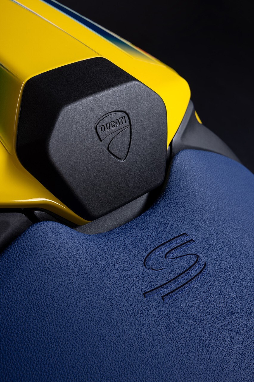 Ducati Monster Senna: tutte le immagini